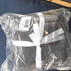 4 piece hand/wash set towels